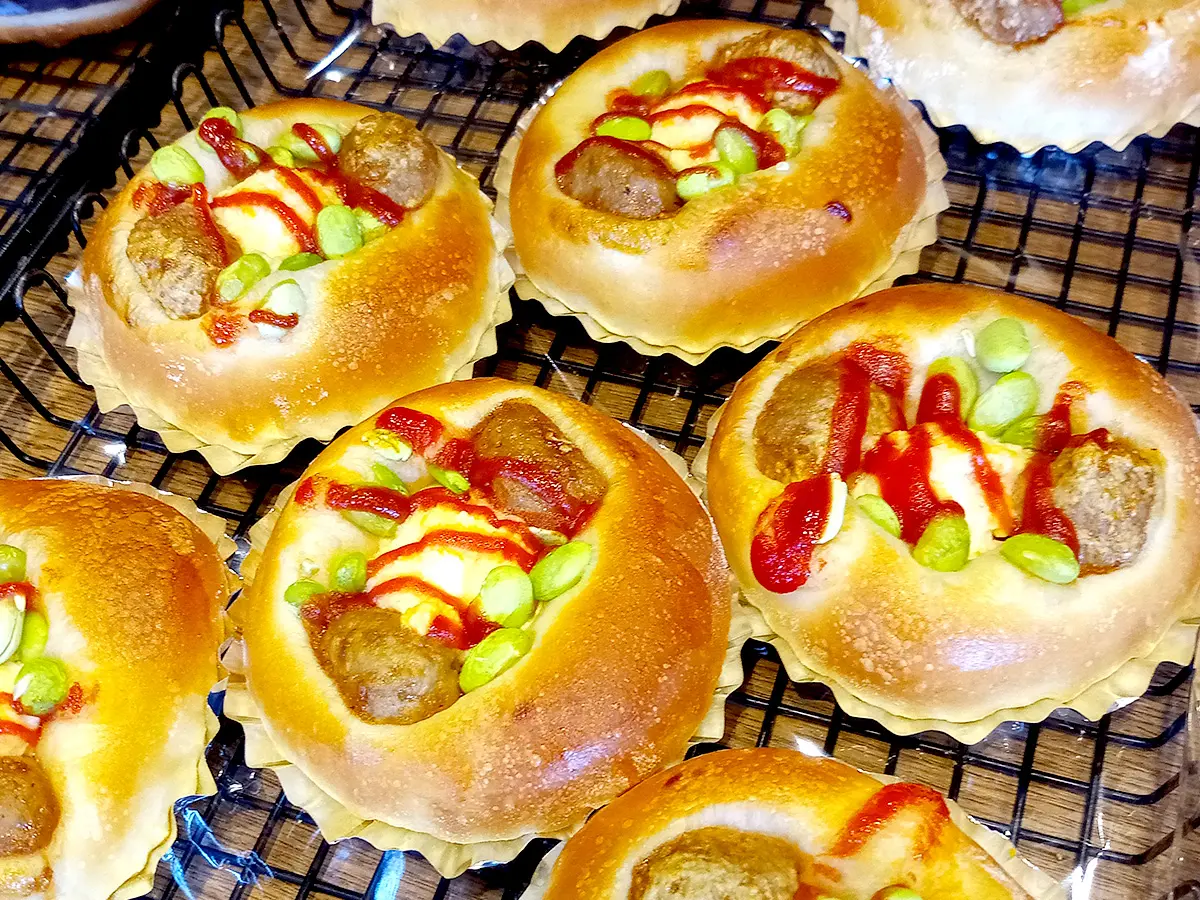 にこにこランチパン